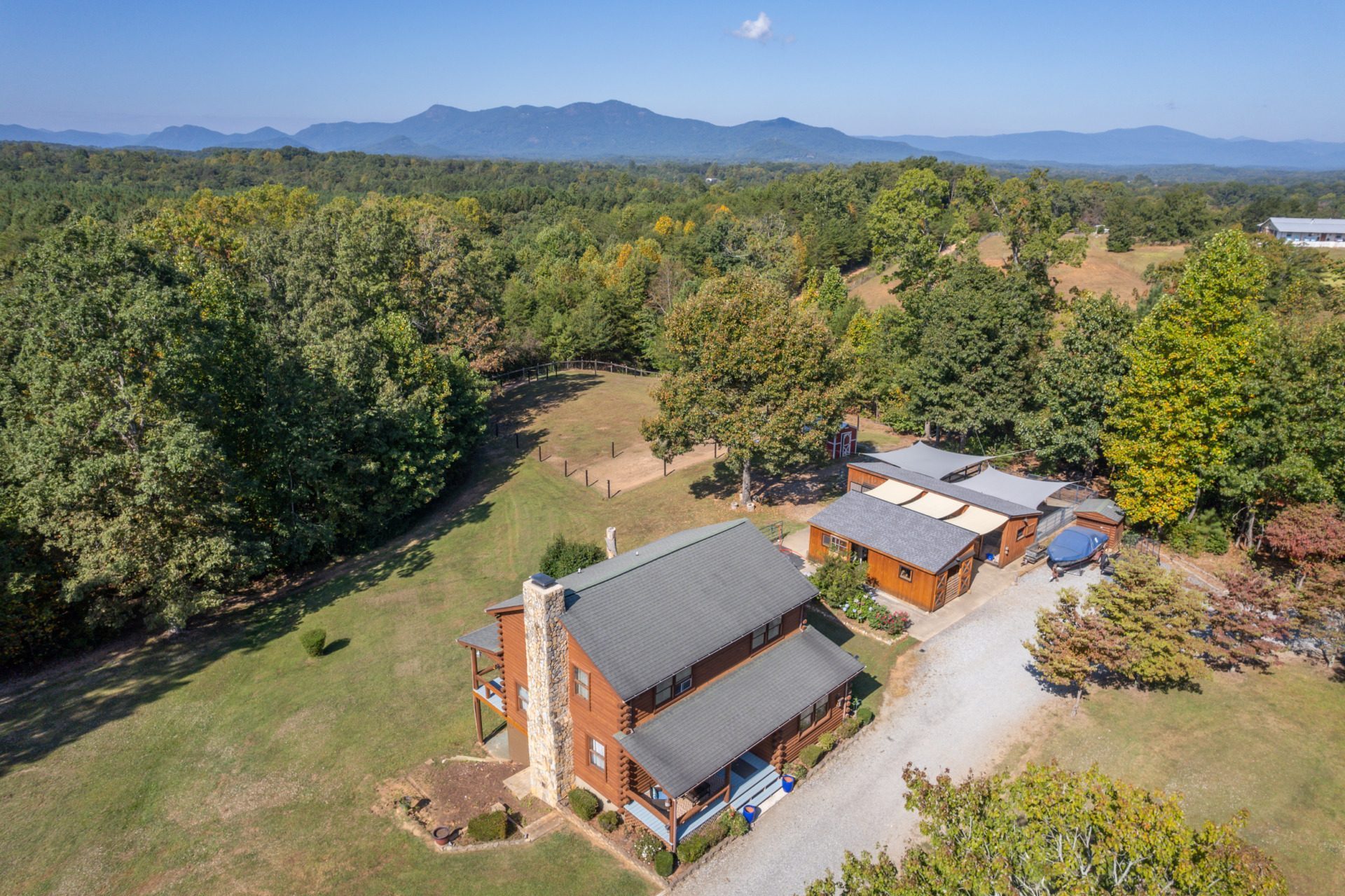 CETA trail, 3-stall barn and a welcoming home!