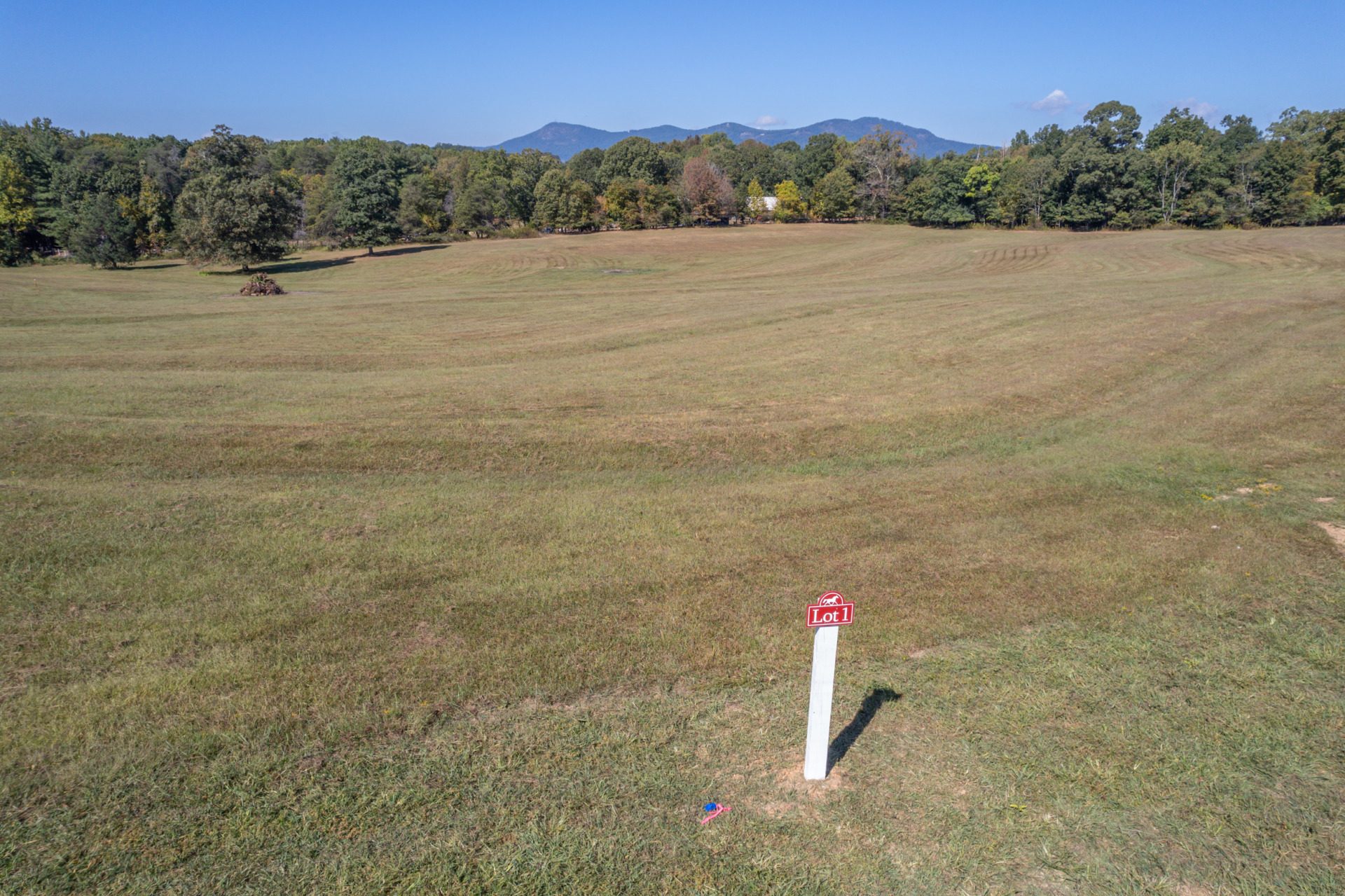 Gated Equestrian community with mountain views, 62 Mountain Meadows Lane!