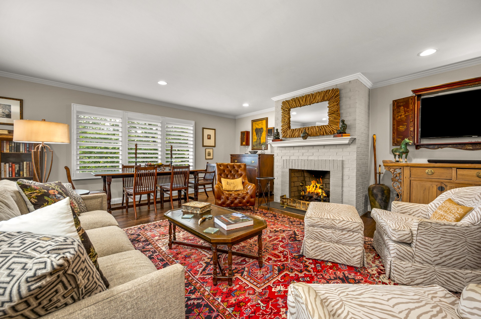 Tryon downtown condo with mountain views!